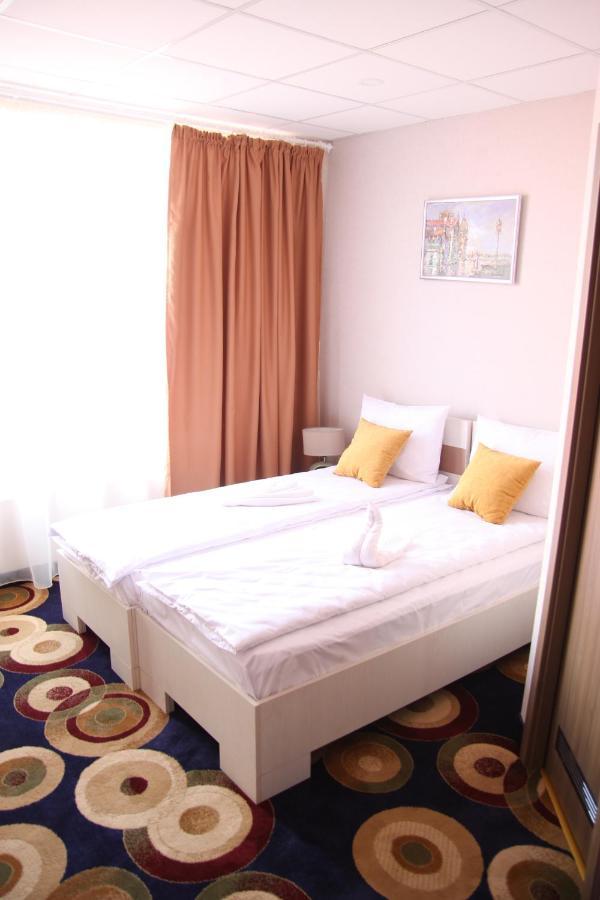 Bella Marina Hotel Baltenii de Sus Luaran gambar
