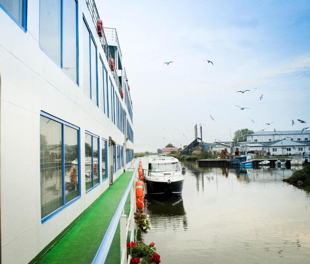 Bella Marina Hotel Baltenii de Sus Luaran gambar