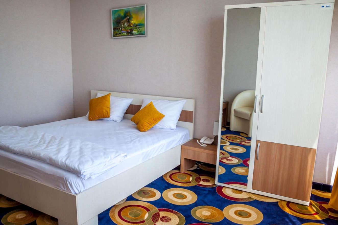 Bella Marina Hotel Baltenii de Sus Luaran gambar